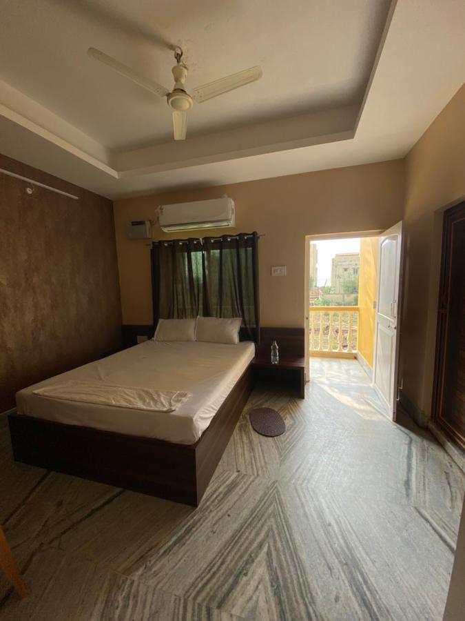 Hotel Aavaas Puri Exterior photo